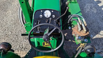 USED 1966 JOHN DEERE 3020