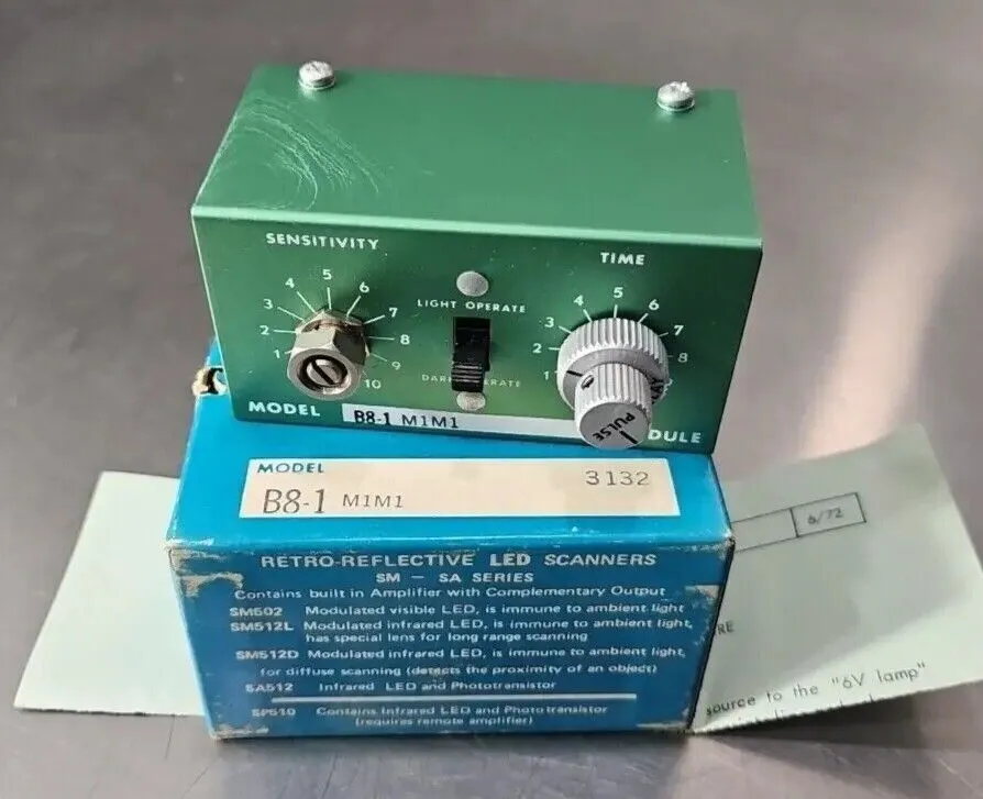 BANNER B8-1 PHOTOELECTRIC AMPLIFIER LOGIC MODULE. Loc5D-24