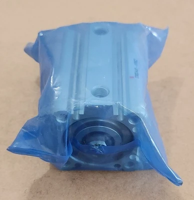 NEW SMC CDQ2A40-40DCZ