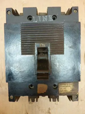 USED SQUARE D 999370