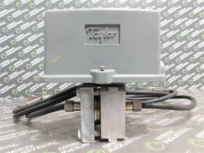 Taylor 323TD00763-00-05(87)-15337A Pneumatic Transmitter Span Adj 20/250 In New