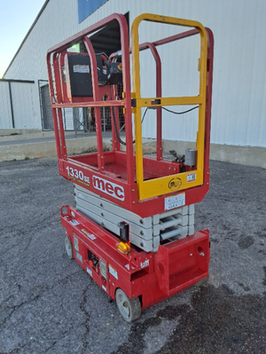 USED 2023 MEC 1330SE
