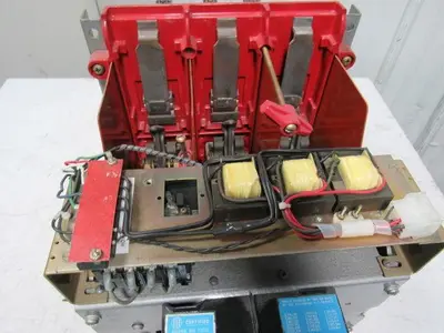 ABB Fused Circuit Breaker 1600A Max W/ABB 609902-T502 Solid State Trip Type SS