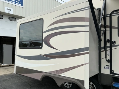 Used 2012 CROSSROADS RUSHMORE 34SB Campers, Caravans, Motorhomes Michigan US | Miedema Asset Management Group #1406929