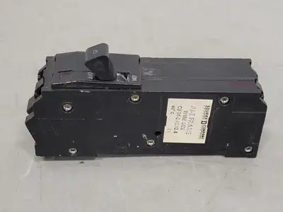 USED SQUARE D A1B215