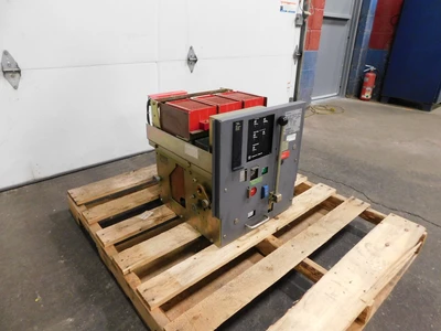 Used Westinghouse DS-206S Circuit Breakers Ohio US | Equipment Recovery Corp. #1329737