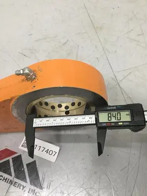 USED CINCINNATI MILACRON 3989554