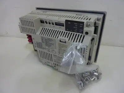 USED OMRON NSJ5-SQ01-DRM