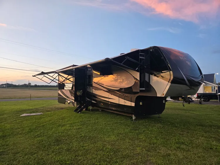 Used 2021 TIFFIN BEACON Campers, Caravans, Motorhomes Minnesota US | Carco Truck & Equipment #1513905