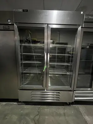 Used BEVERAGE-AIR HBR49HC-1-G Display Refrigerators Florida US | BAM Discount Restaurant Equipment #1393593