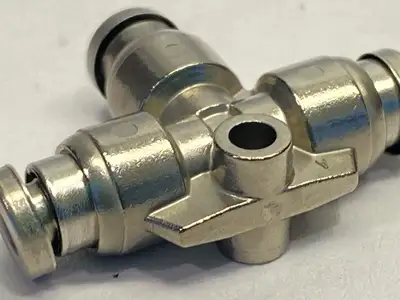 USED SMC KQC UNION TEE FITTING STAINLESS STEEL 5/32" OD
