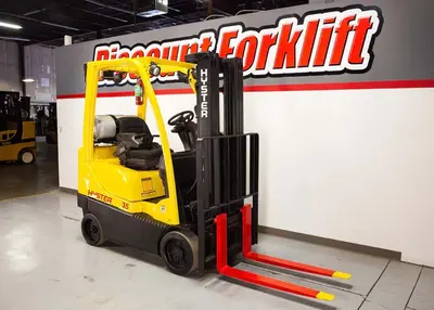 USED 2019 HYSTER S30FT