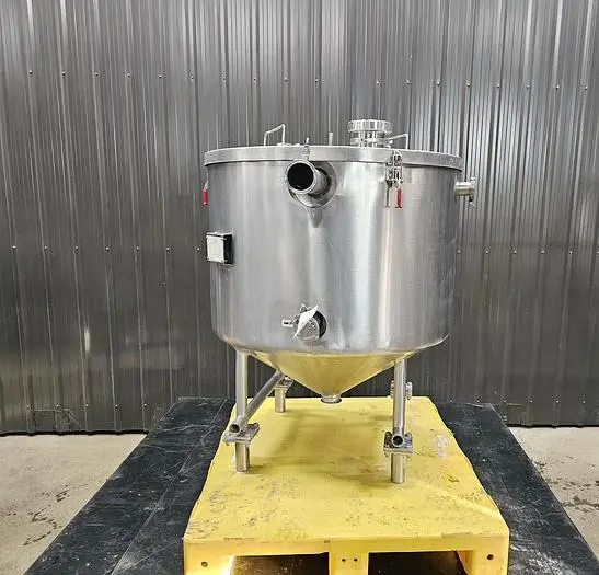 Used 100 Gallon Tank, Stainless Steel, Insulated 🔴 Liquidation Sale – All Offers Considered