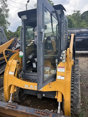 Used 2023 KATO CL35 Compact Track Loaders Tennessee US | Moore Equipment #1517243