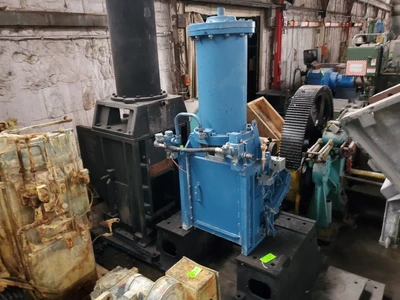 Pneumatic Hopper for Farrel F80 Mixer