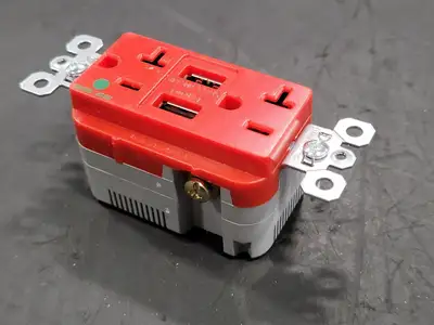 NEW PASS & SEYMOUR TR8300HUS-RED