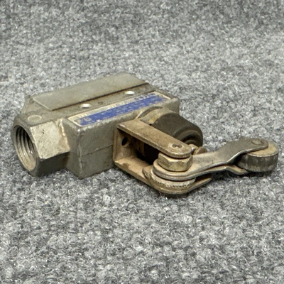 Used Micro-Switch DTE6-2RN Relays & Switches California US | Davliegogo LLC #1708235
