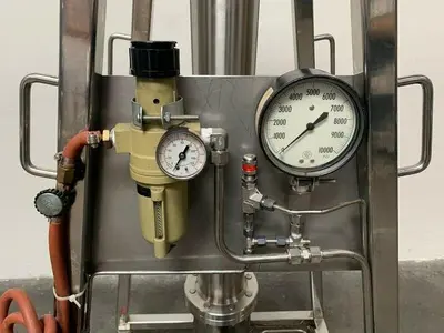 USED DDN PROCESS HPLC PREPARATIVE COLUMN 140 BAR W/ PUMP & GAUGE @ 2000 PSI