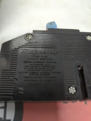 USED ZINSCO R381520