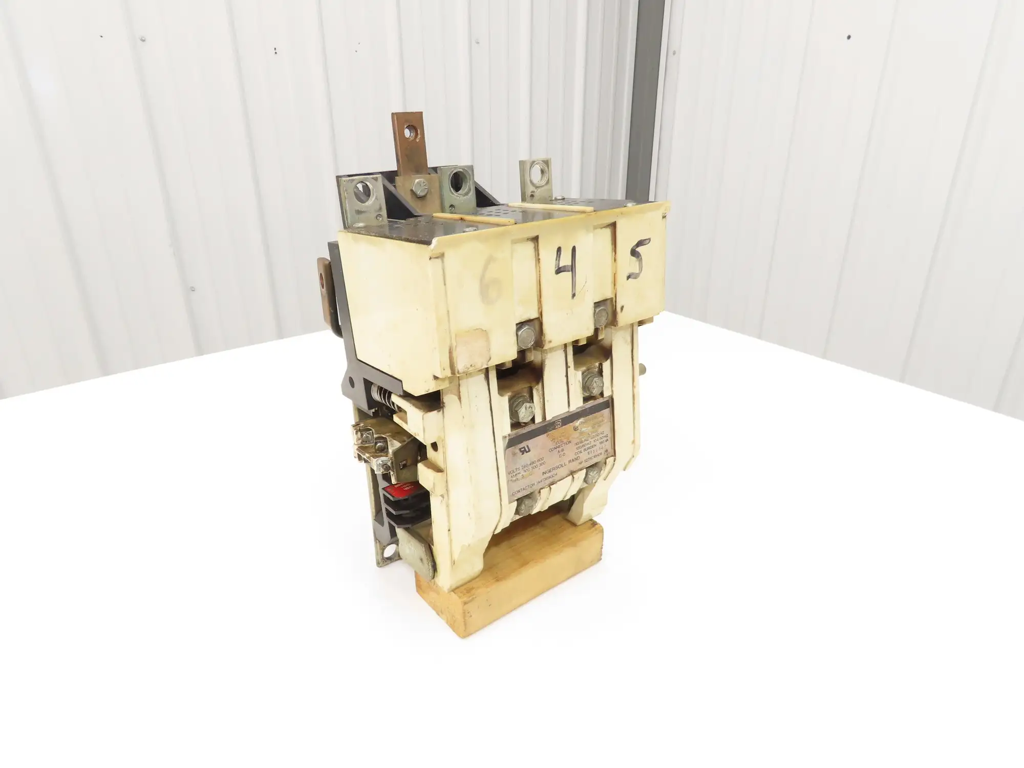 Westinghouse 2045A40G05 AC Motor Starter Contactor 600V 3Ph 120V Coil