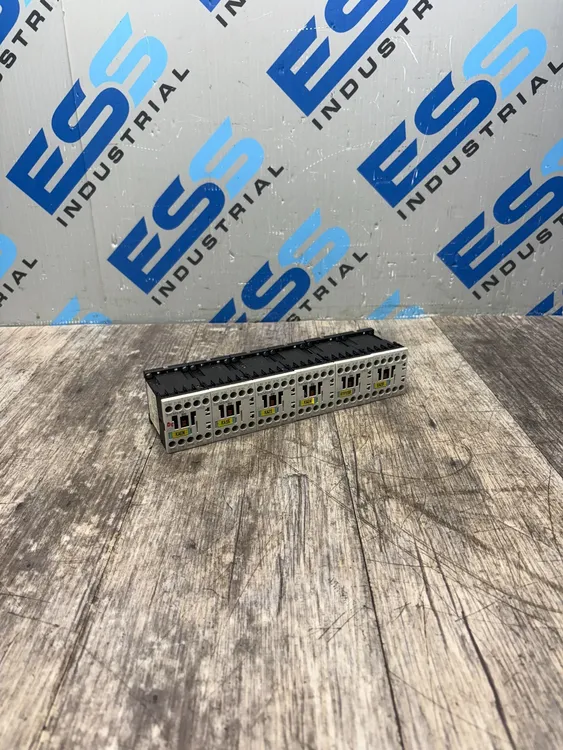 Used SIEMENS 3RH1122-1BB40 Misc Electrical & Power Parts South Carolina US | ESS Industrial Equipment Sales #1427791