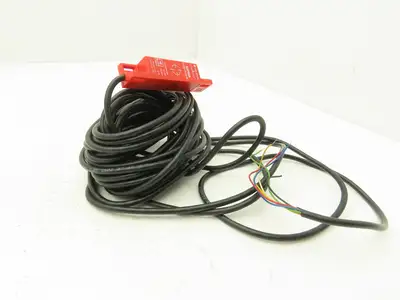 Allen Bradley 440N-S32039 B SIPHA Guardmaster Safety Interlock Switch Sensor