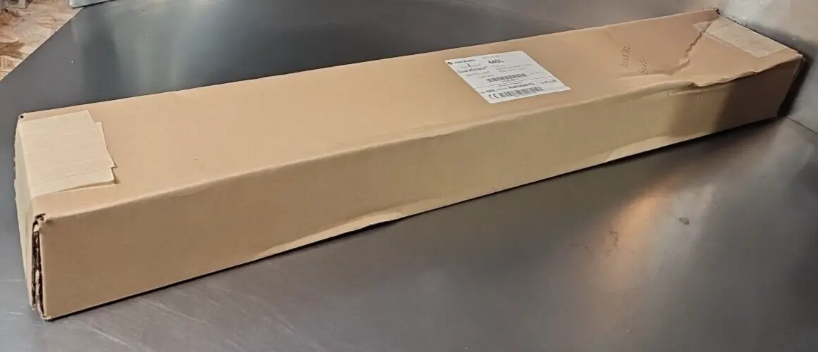 Allen Bradley R4K0640YD Ser A Rev B GuardShield Safety Light Curtain loc6E1