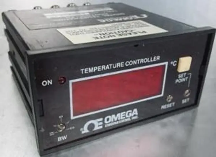 Used OMEGA CN 310 Temperature Controls Texas US | Bamko Surplus Process Equipment #938555