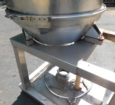 USED K-TRON AGITATED HOPPER AGITATED HOPPER