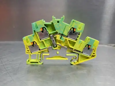 PHOENIX CONTACT Type PTTBS 2,5-PE Terminal Block, Lot of 12. 4A-41