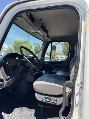Used 2019 FREIGHTLINER M2 Carhaulers California US | Commerce Truck Equipment Sales #1547763