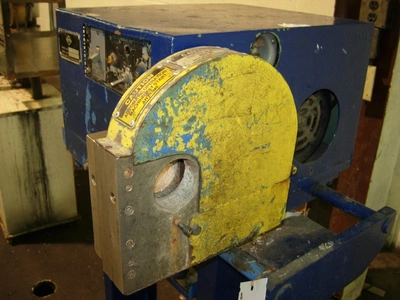 METAPLAST MC-2 FLYING EXTRUSION CUT OFF SAW