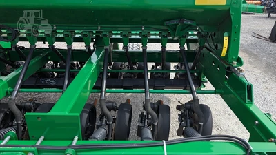 USED 2018 JOHN DEERE 1590