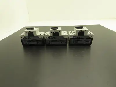 Moeller PKZM0 PKZM0-4-SC Manual Motor Starter 2.5-4A 3Hp 600vAC 3Ph Lot Of 3