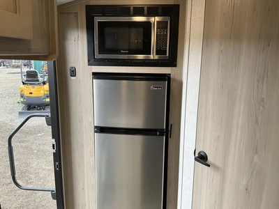 Used 2023 FLAGSTAFF E-PRO 19FBS Campers, Caravans, Motorhomes Michigan US | Miedema Asset Management Group #1325667
