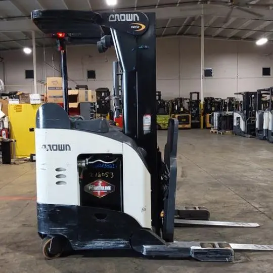 USED 2016 CROWN RR5725-45