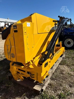 New | in-Stock 2027 NEW HOLLAND 210 Mower Conditioners New Hampshire US | Beauregard Equipment #1511336