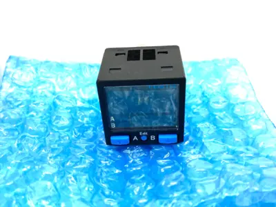 SPAB-P10R-R18-2P-M8, 553159 | Festo SPAB-P10R-R18-2P-M8 Digital Pressure Sensor 553159 - New Other