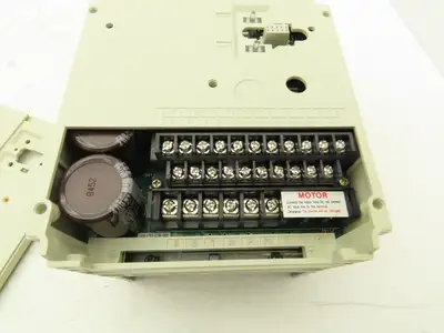 Mitsubishi FR-A044-0.75K-UL Inverter FREQROLA044 VFD AC Drive 3HP 380-460VAC 3PH