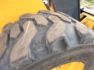 Used 2015 JOHN DEERE 326E WITH 1,162 HOURS Skid Steer Loaders Michigan US | Miedema Asset Management Group #1424758