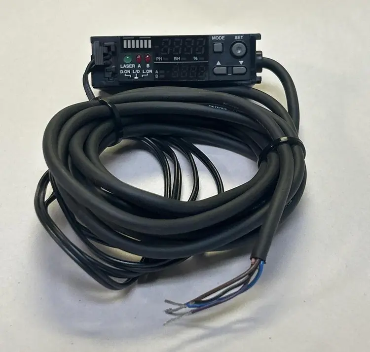 Used KEYENCE LV-21A Sensors | Surplus Asset Holdings #1206673