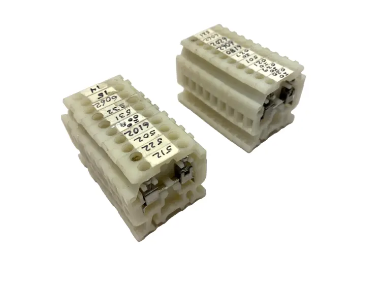 Used Allen-Bradley White Terminal Block 30-12AWG 600V 30A LOT OF 20 Terminal Blocks Michigan US | Maverick Industrial Sales #1421837