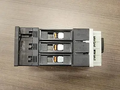 USED SIEMENS 3RV1031-4EB10