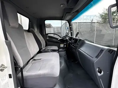 Used 2017 ISUZU NPR XD Reefer Trucks Florida US | Truck and Van Outlet #1509165