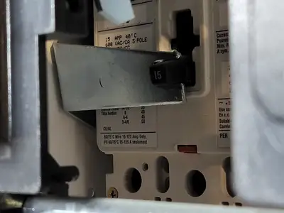 Used EATON SVX004A1-5A4N1 Switchgears British Columbia CA | Lenmark #240331