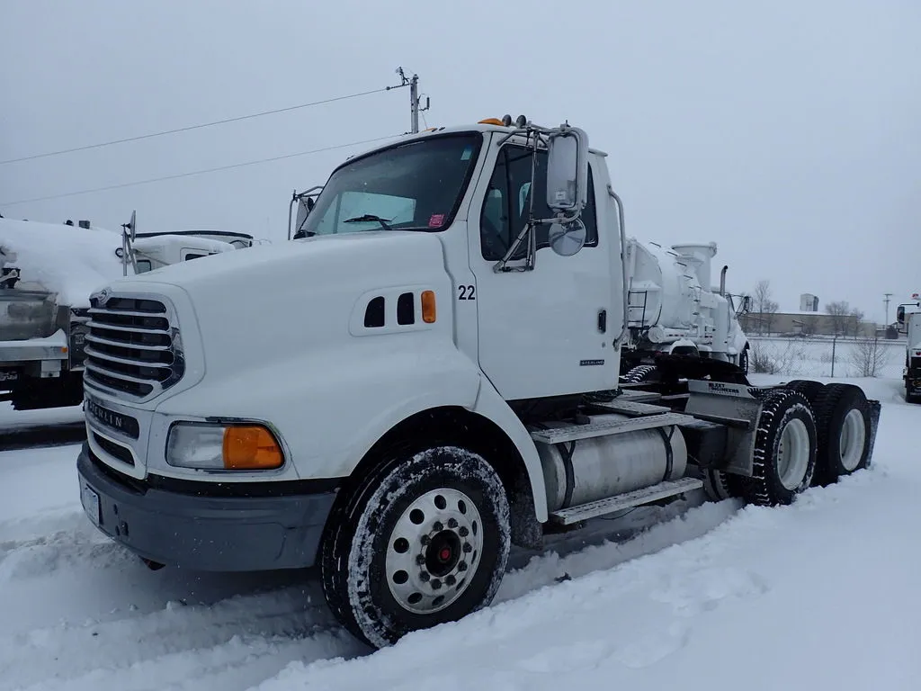 Used 2004 STERLING A9500 Conventional trucks Minnesota US | Carco Truck & Equipment #1514272