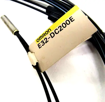 NEW OMRON E32-DC200E PHOTOELECTRIC SWITCH E32DC200E