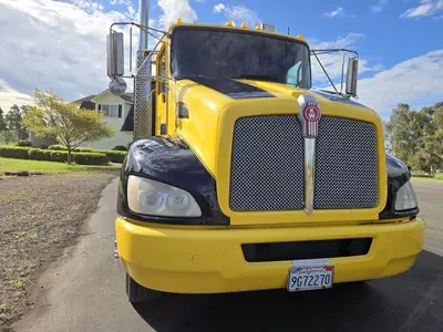 USED 2014 KENWORTH T370