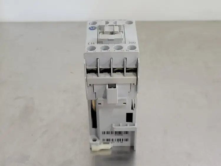 Used ALLEN-BRADLEY 100-FSD250 Misc Electrical & Power Parts British Columbia CA | Lenmark #254478