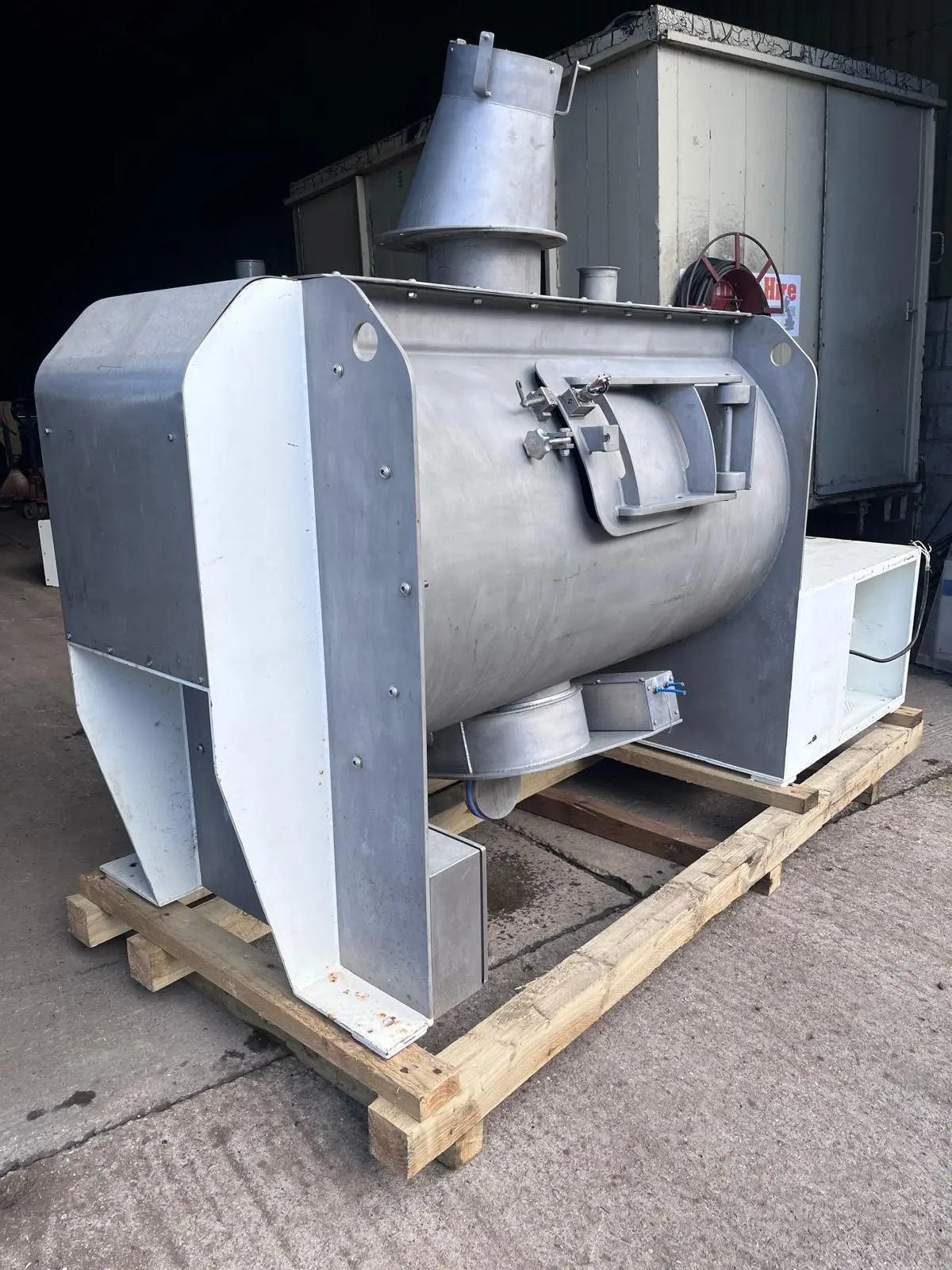 USED 2004 J. R. Boone HHBM750